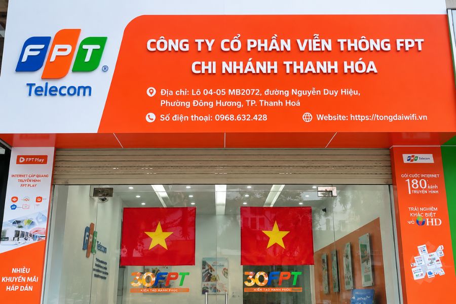 Lắp mạng FPT Cẩm Thủy hỗ trợ tư vấn tại văn phòng FPT
